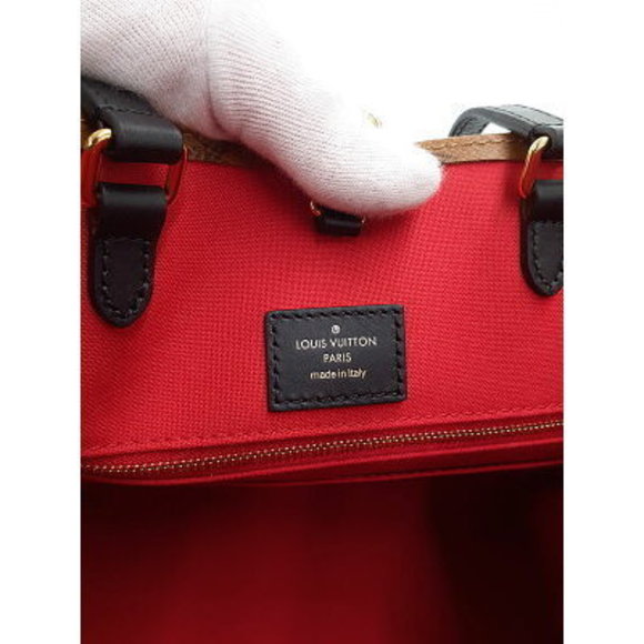 Louis Vuitton Monogram Giant Onthego Bag - Picture 8 of 8